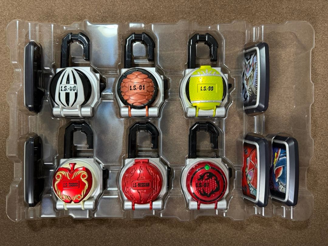 仮面ライダー鎧武 CSM ロックシード ユグドラシルセット プレバン