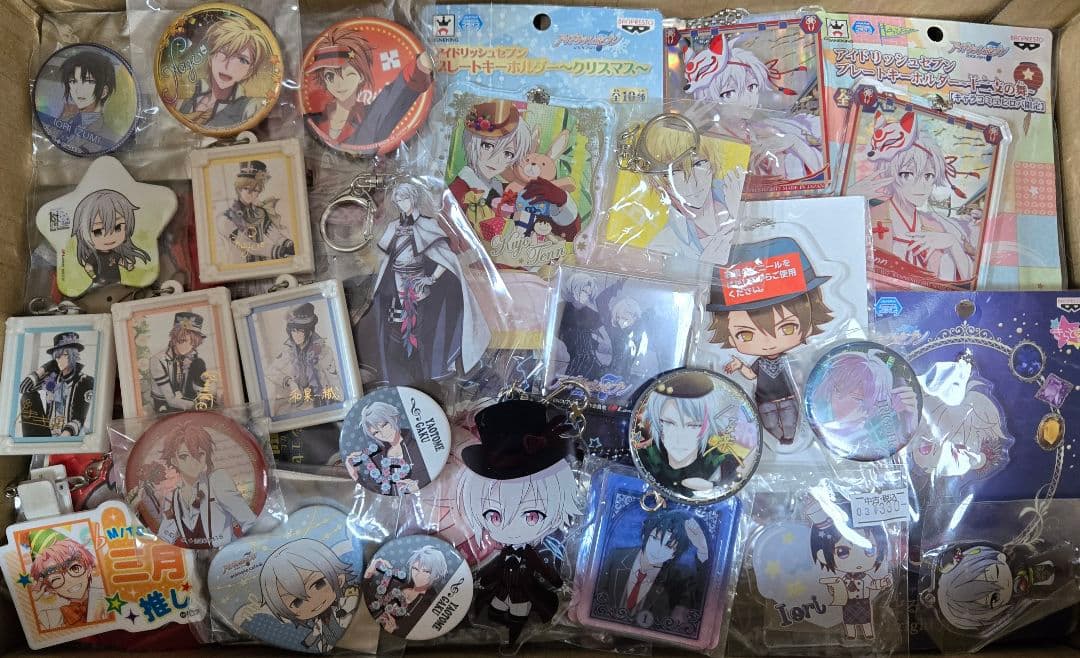アニメグッズ　アイドリッシュセブン　アイナナ　まとめ売り　約395個