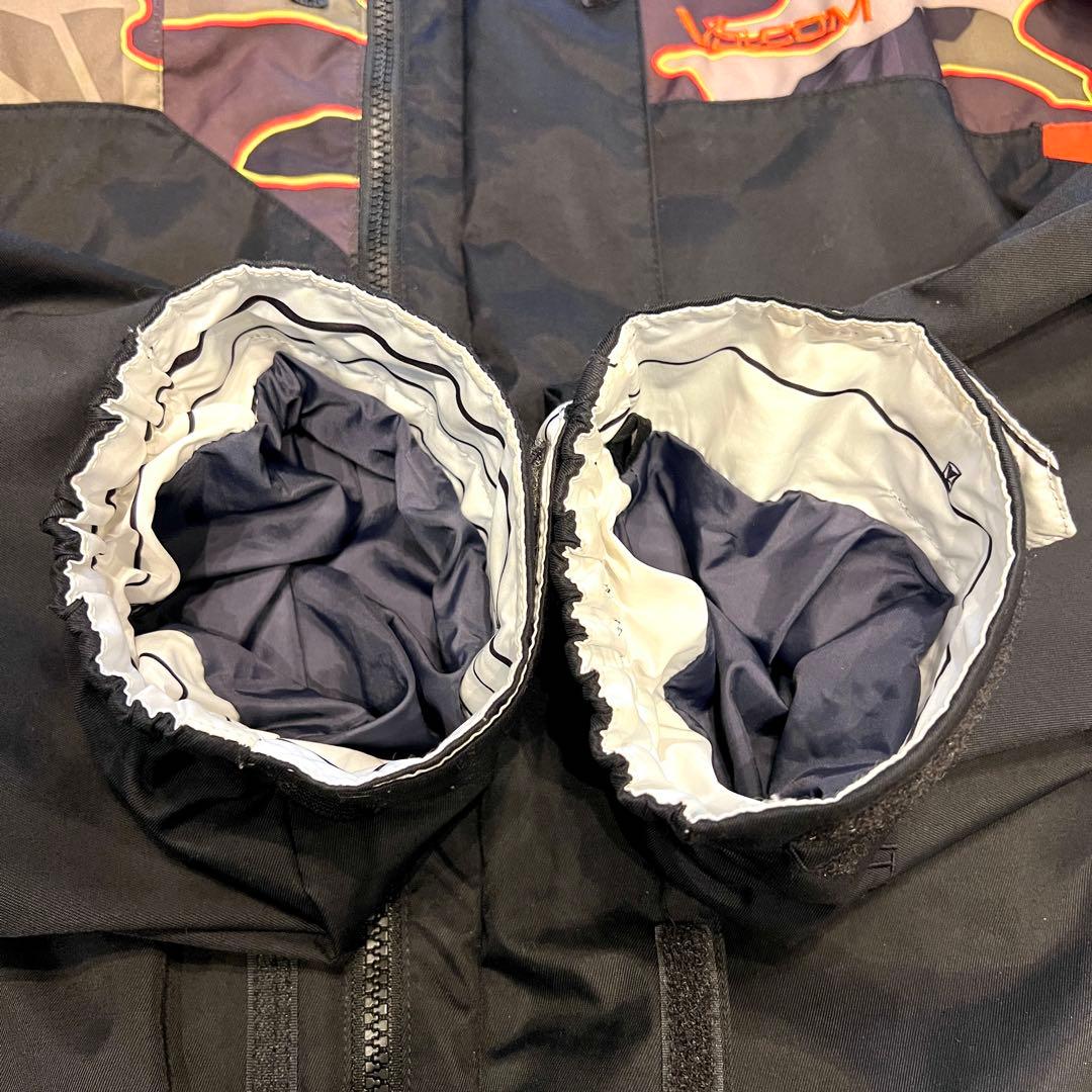 良好　VOLCOM ボルコム　スノーボードウェア　迷彩　カモフラ　M