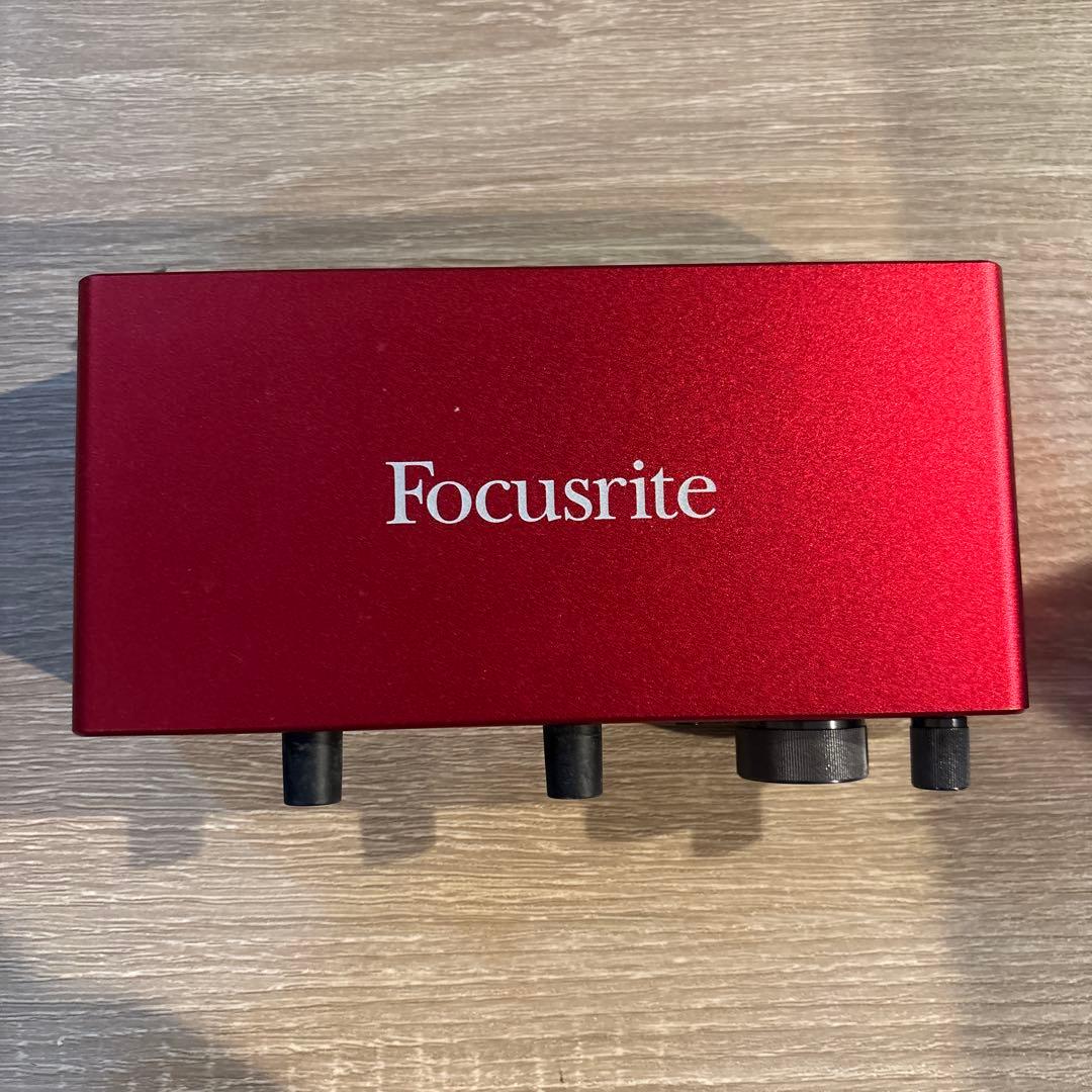 Focusrite Scarlett 2i2 赤 オーディオインターフェイス