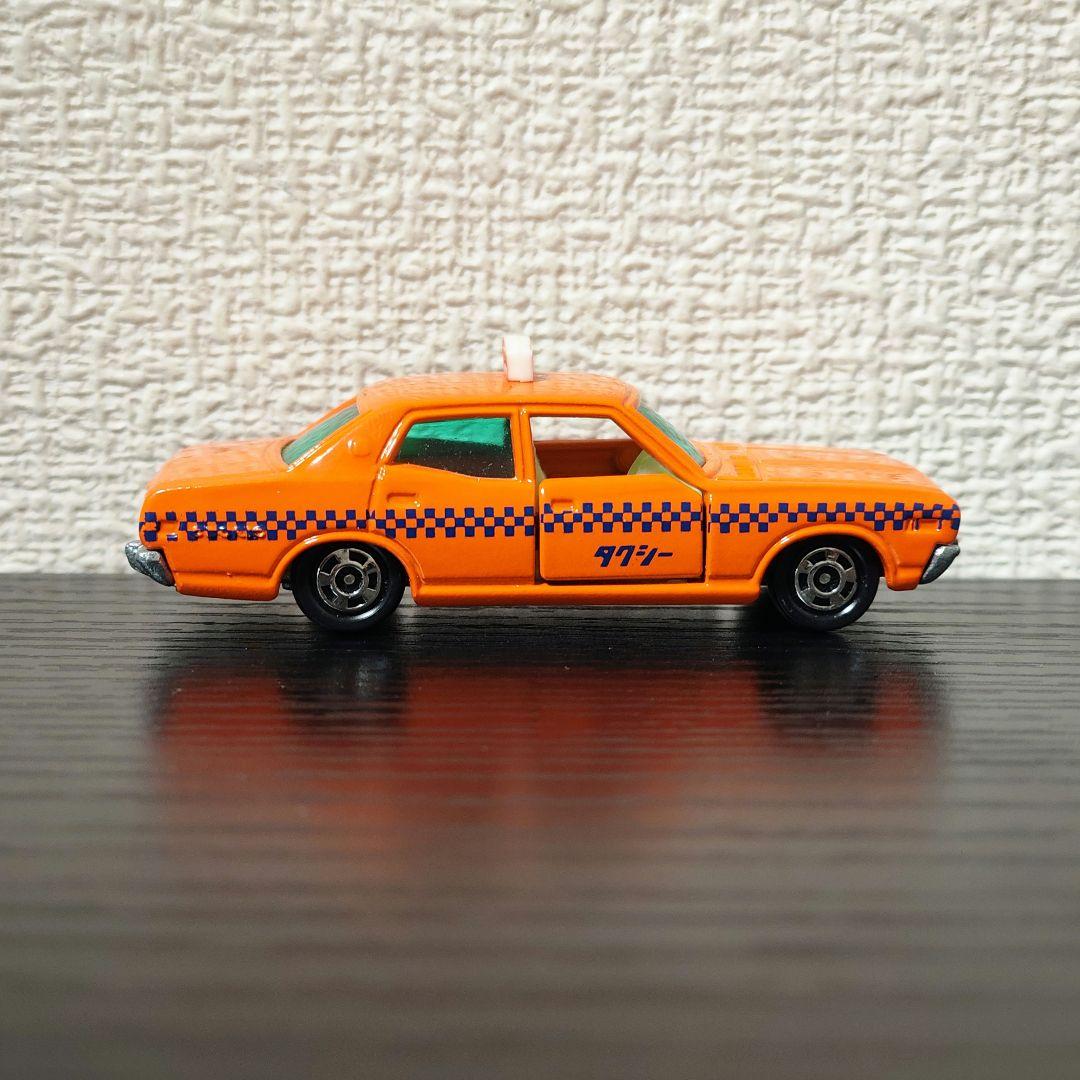 TOMICA　トミカ　日産セドリック　タクシー　箱付き