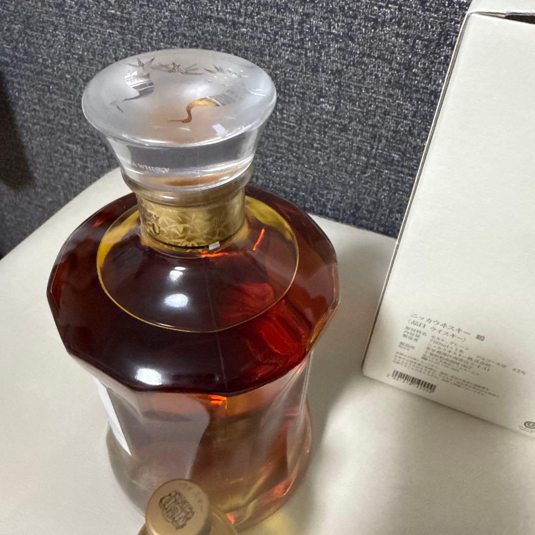 ニッカウヰスキー 鶴 700ml 余市ミニボトルをお付けして
