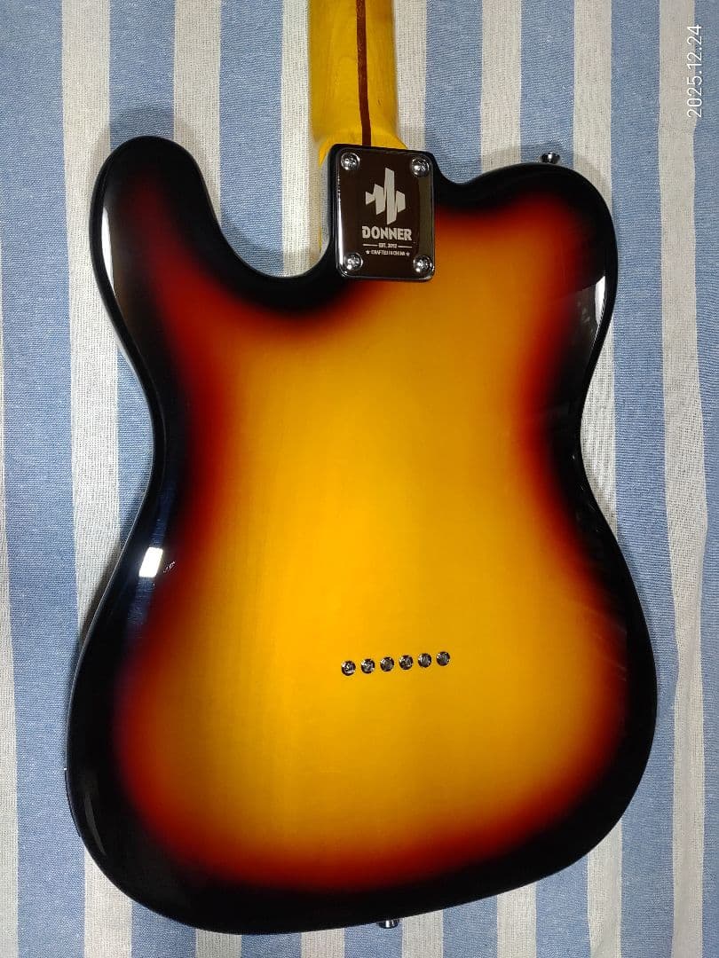 DonnerのテレキャスターThinlineタイプのDJC-1000Sほぼ未使用