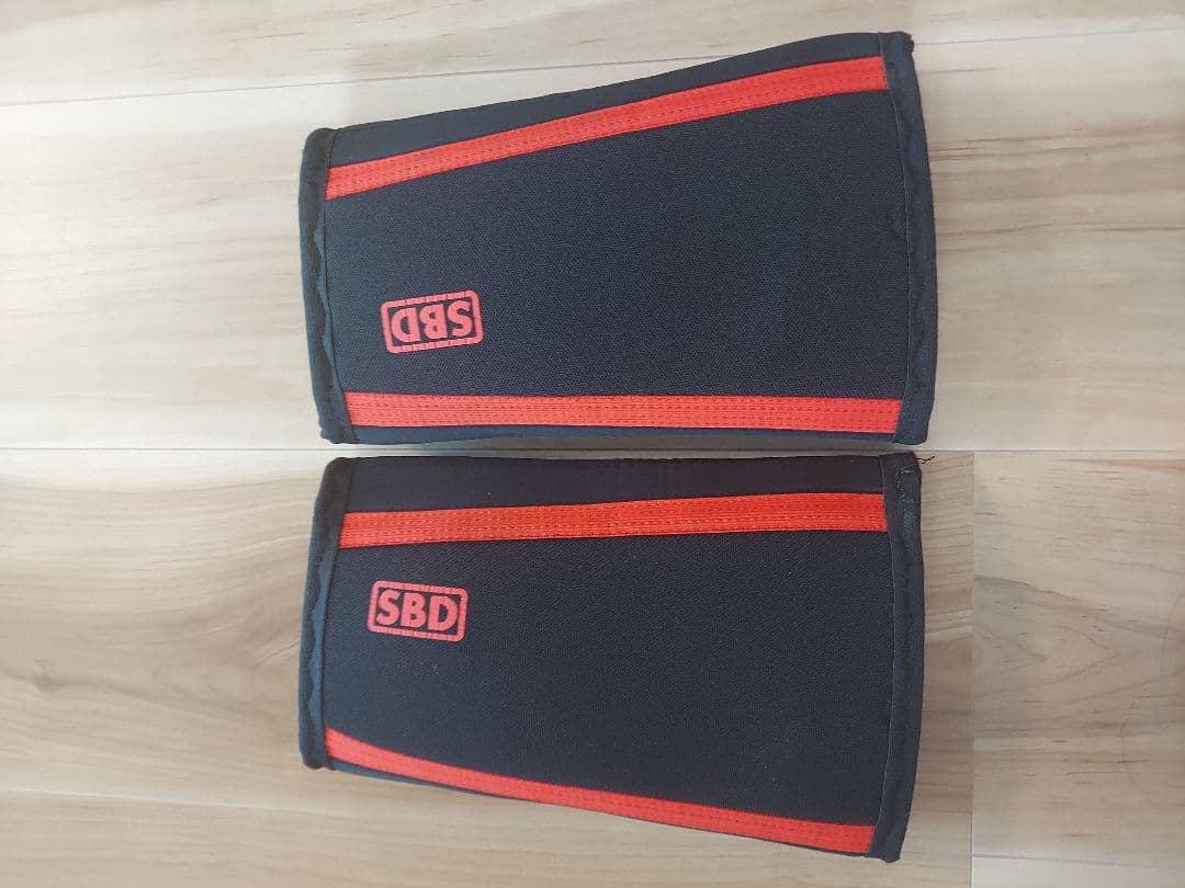 SBD エルボースリーブ M ブラック/レッド