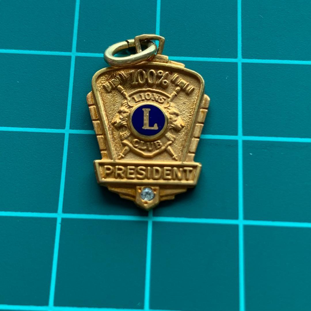 ライオンズクラブ PRESIDENT　ペンダントトップ ダイヤ入り?　希少