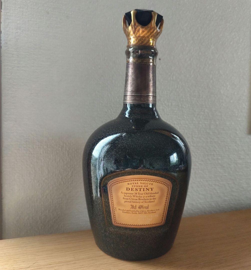  Salute 38 Years Old　40％　70cl