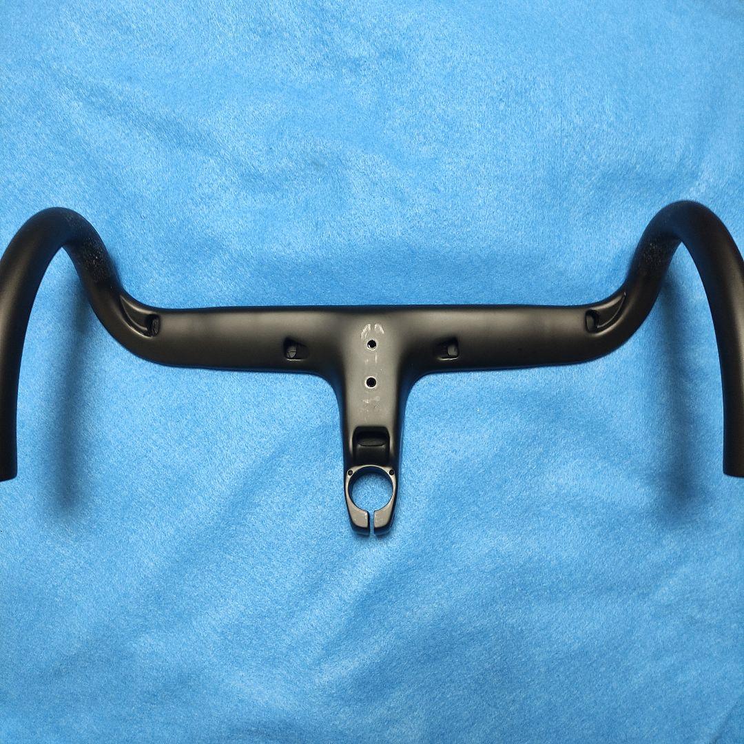 一体型エアロカーボンハンドル + チタンボルト + サイコン