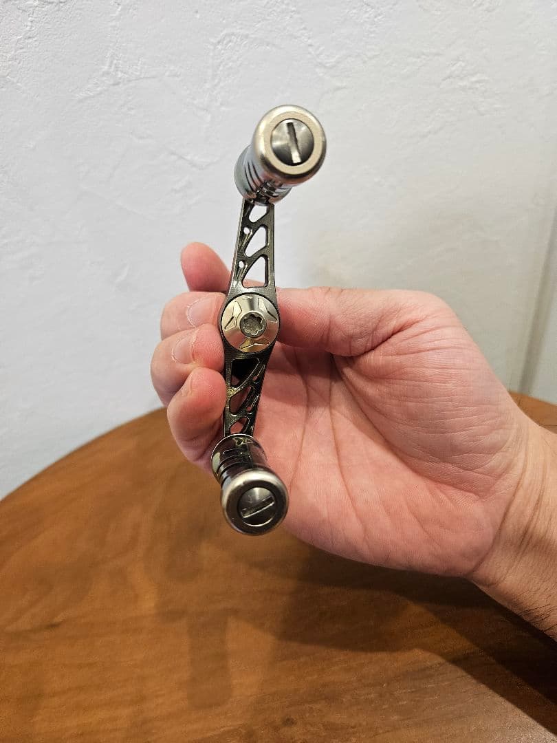 LIVRE アベントゥーラ80 リブレ　ダブルハンドル　S2　シマノ用