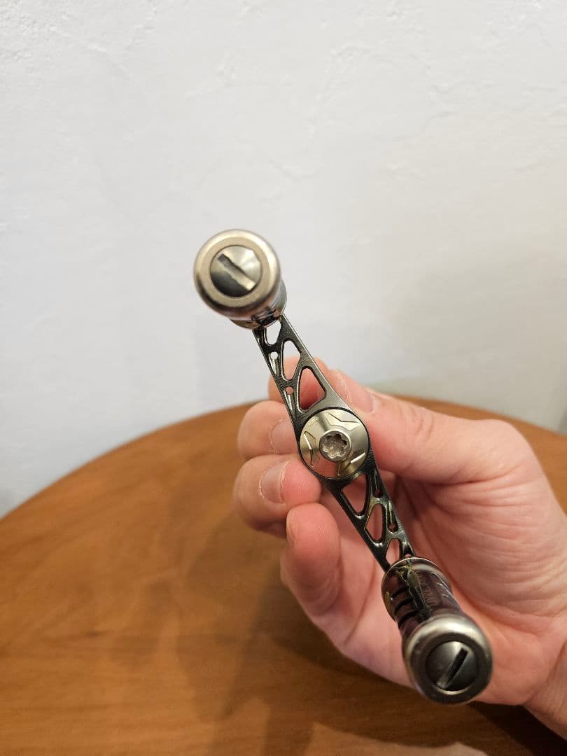 LIVRE アベントゥーラ80 リブレ　ダブルハンドル　S2　シマノ用