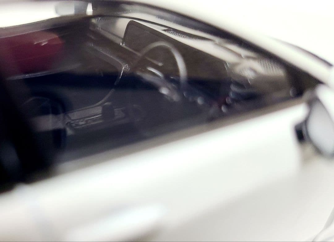 トヨタ クラウン セダン カラーサンプル