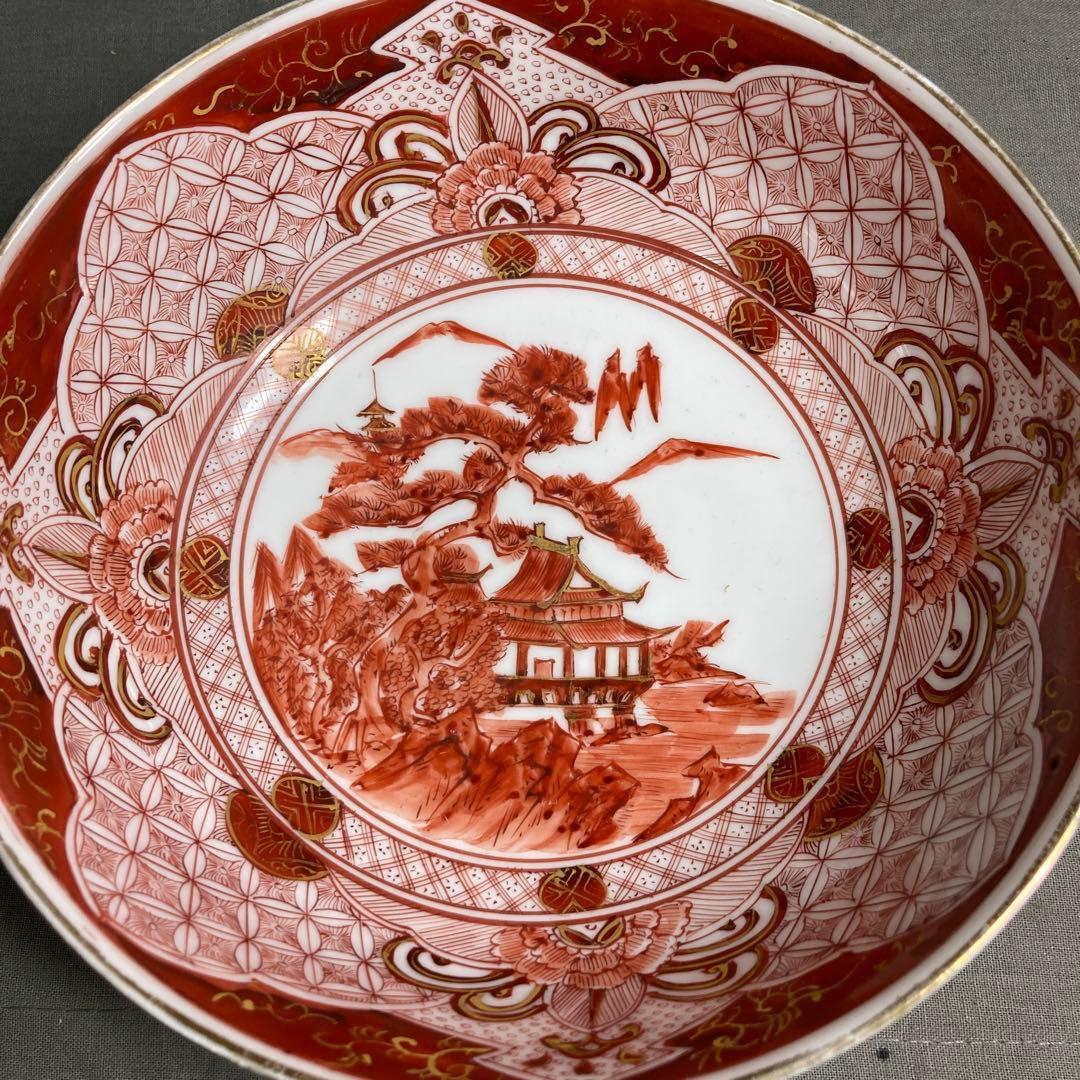 【九谷飯田屋】九谷焼の伝統　日本名窯　角福印　九谷飯田屋　四方割地紋山水見込　鉢