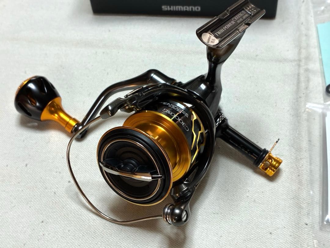 【未使用品】シマノ リール20ツインパワーC3000XG【カスタム品】
