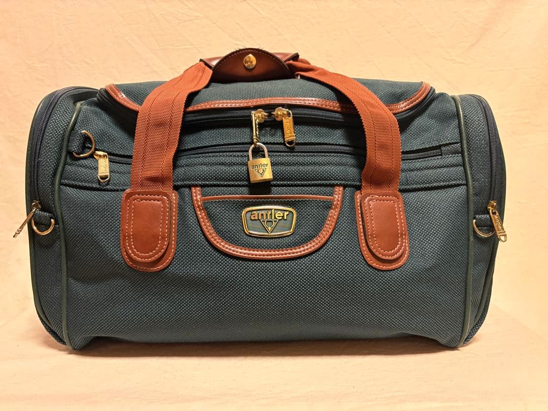 【antler】英国ブランド　アントラー　ボストンバッグ ショルダー　鍵付き