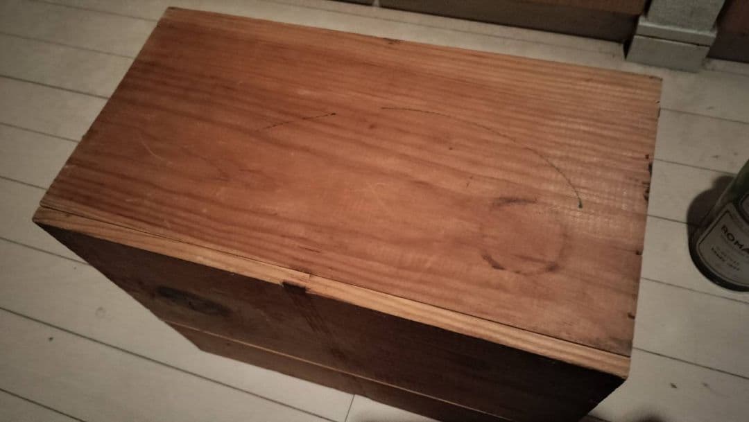 カ*ル様 ROMANEE-CONTI 1982年 LEROY空き瓶 木箱・プレー