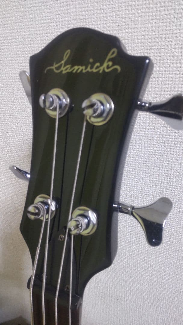 モッキンベース♪