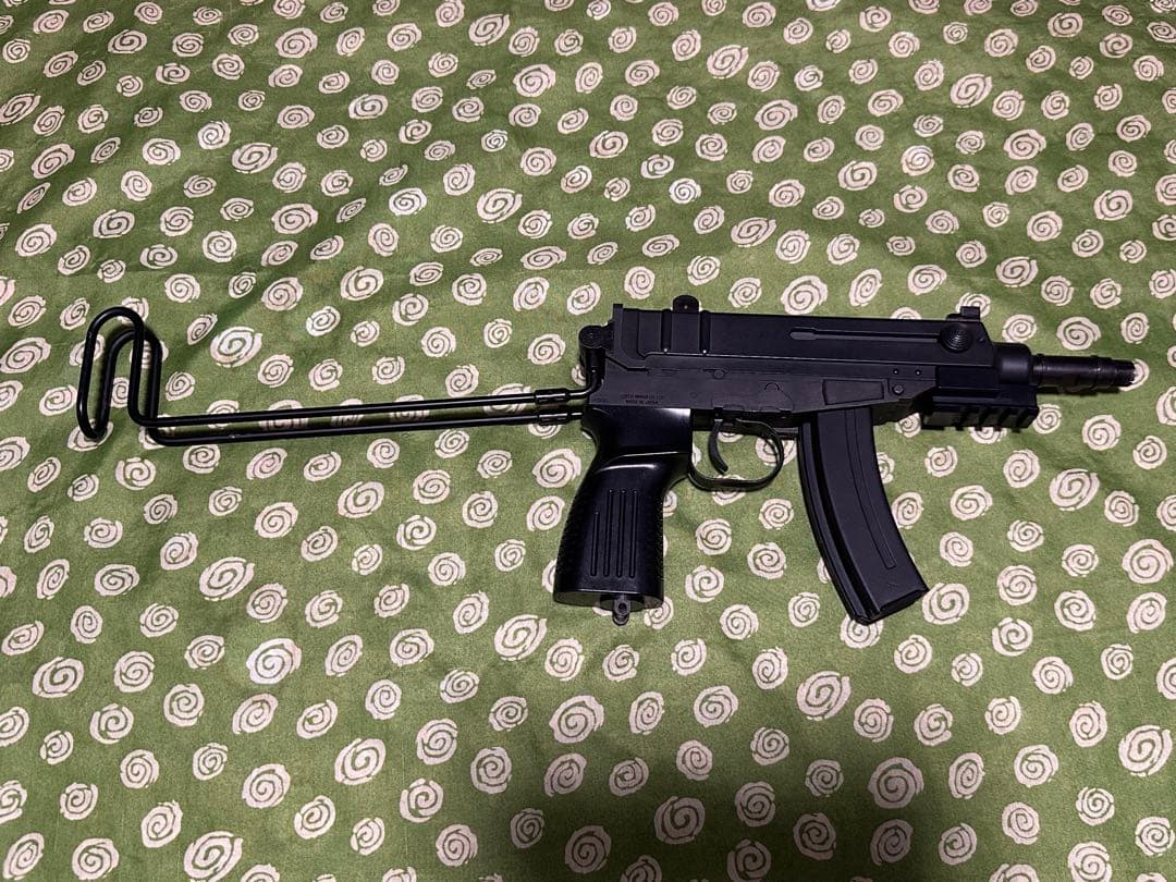 東京マルイ　Vz61 スコーピオン　電動