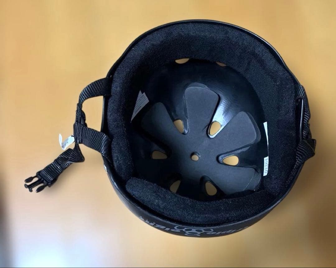 triple eight マットブラック ヘルメットXL大人用