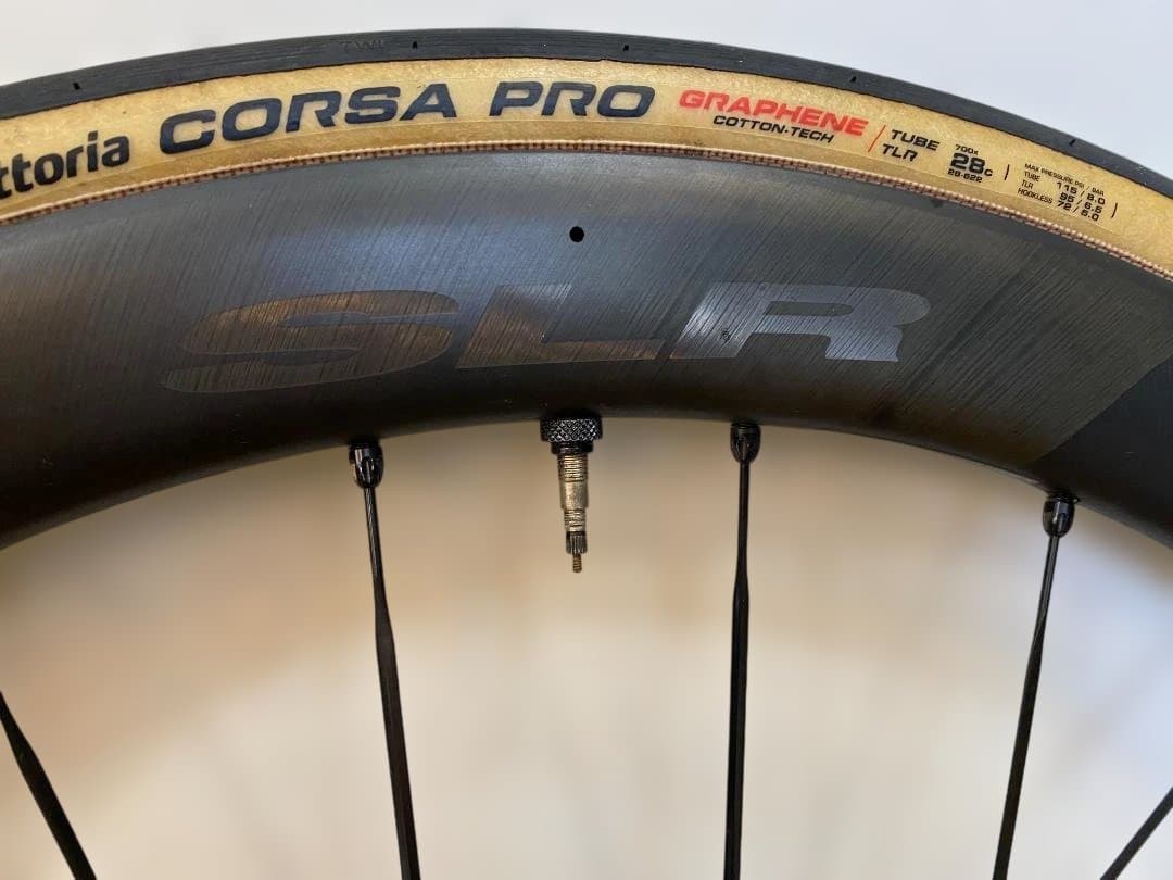 マビック　コスミックカーボン　SLR　美品　チューブレス