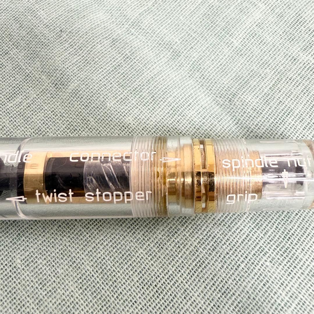 Pelikan M800 万年筆 デモンストレーター　パーツ名刻印（英語）入り