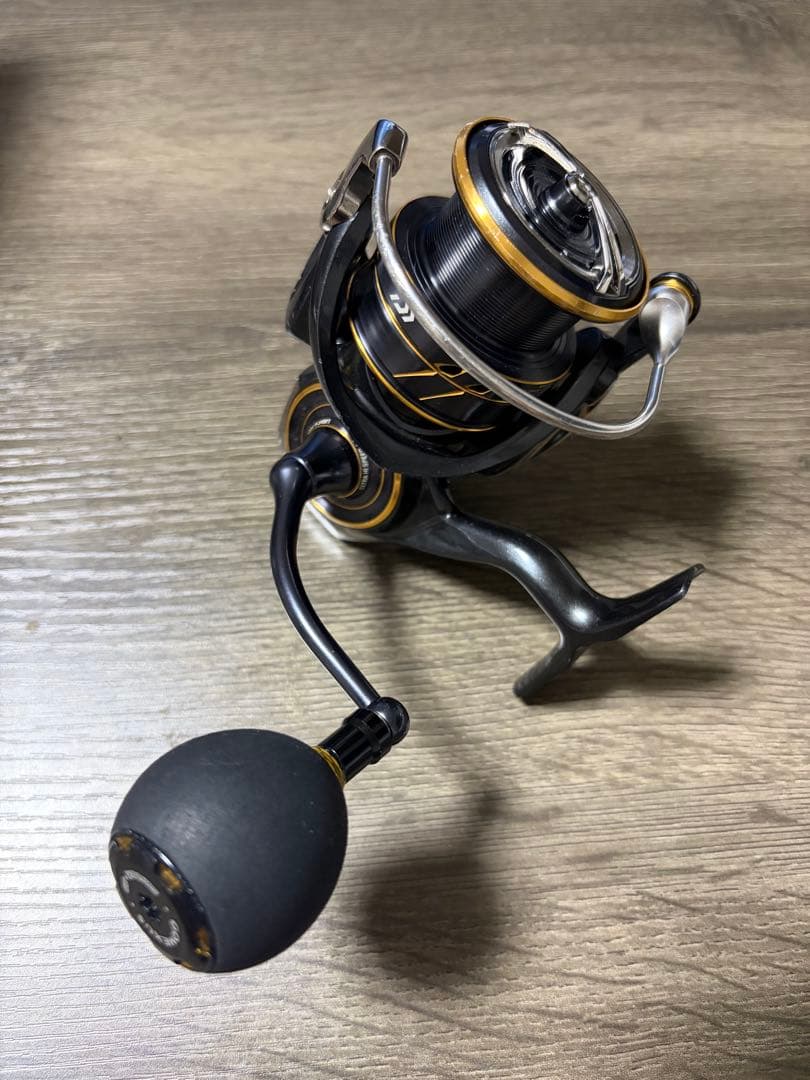 DAIWA 21カルディアLT4000CXH スピニングリール