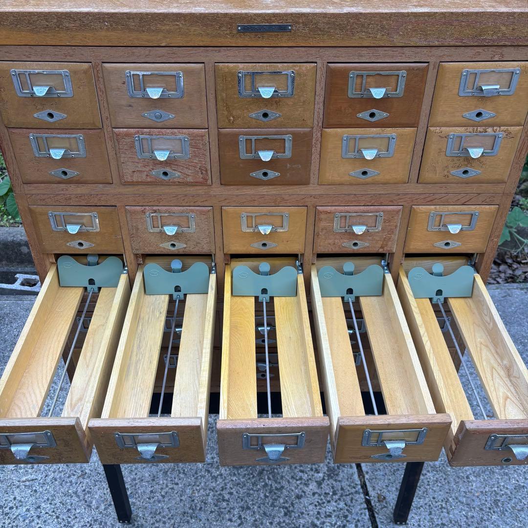 昭和レトロ　伊藤伊　積重型カード容器　30引出し　図書館　収納棚　カードケース