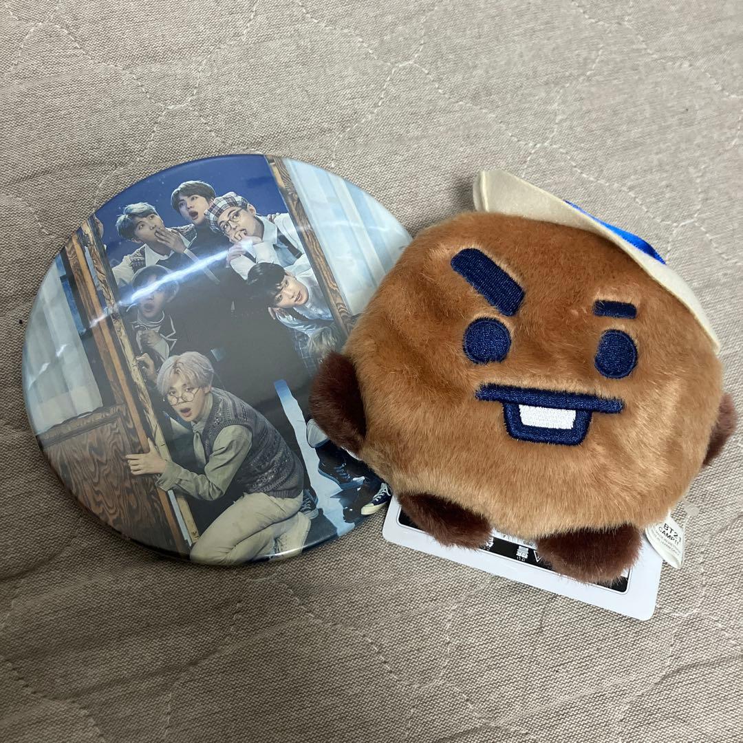BTS非公式グッズ うちわ.シール.トレカ.缶バッチ.写真. shookyぬい