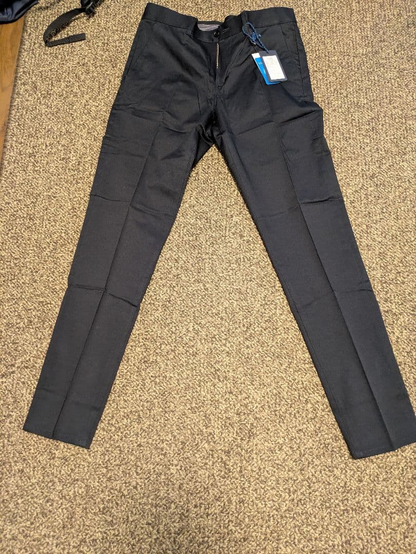 ムータ　黒パンツ Lサイズ
