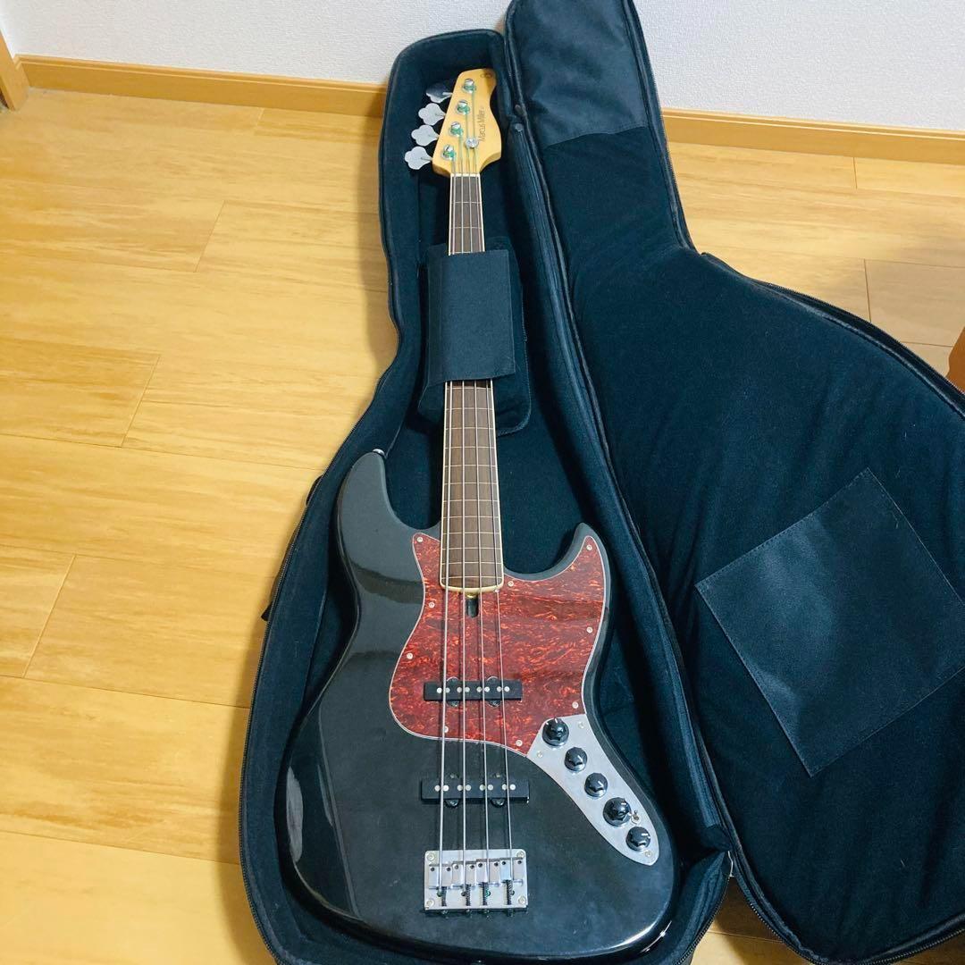 Sire V7 Alder FL 【動作確認済】 エレキベース フレッドレス