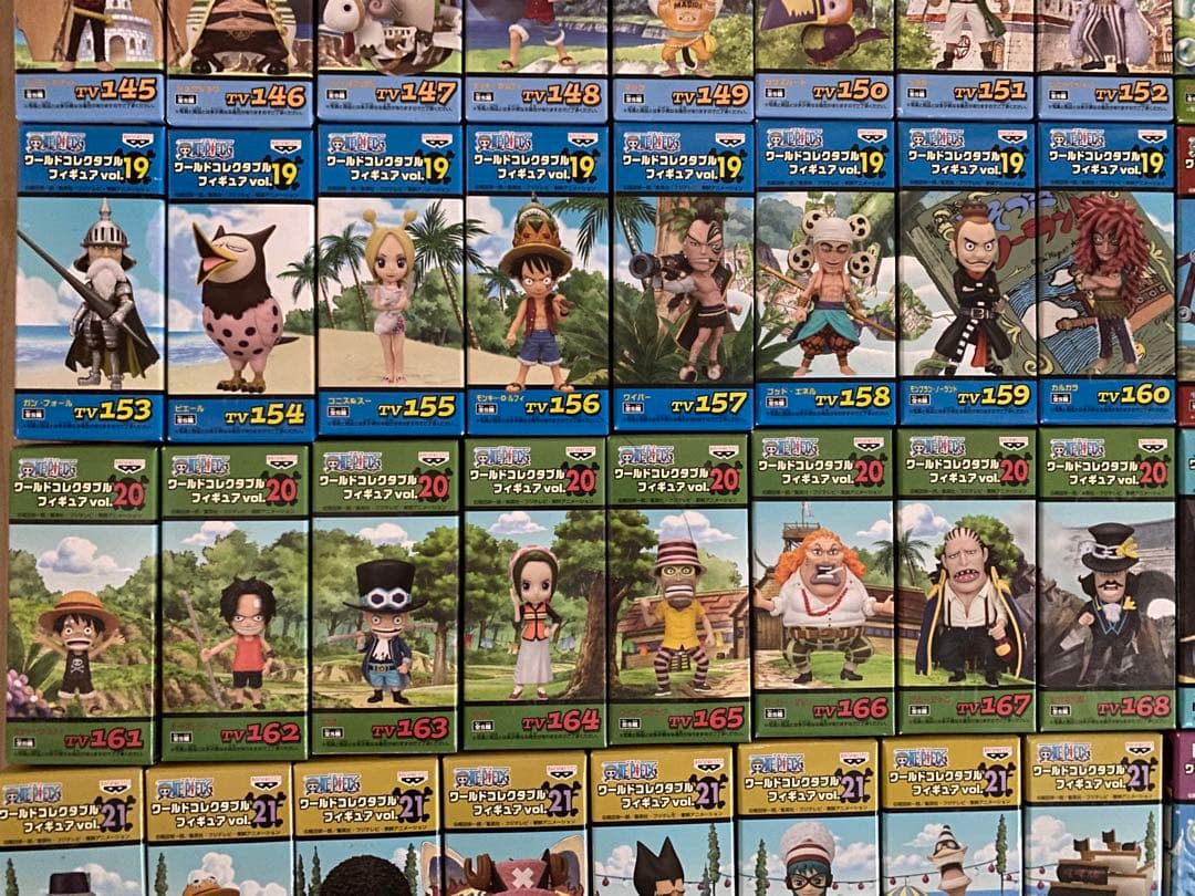 ワンピース　ワールドコレクタブルフィギュア