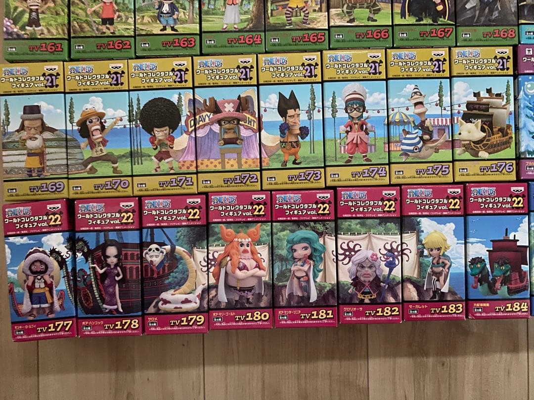 ワンピース　ワールドコレクタブルフィギュア