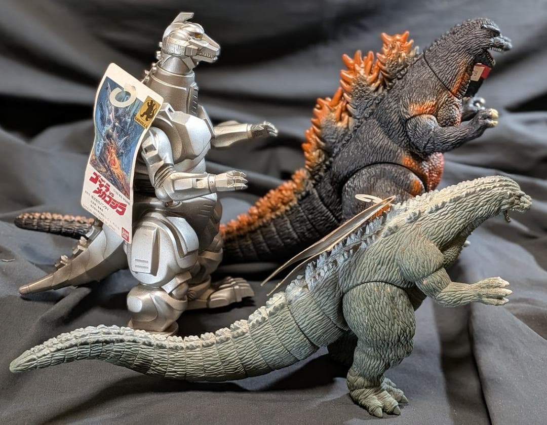 バーニングゴジラ＆ゴジラジュニア＆メカゴジラ（バンダイ）タグ付ソフビ３体セット