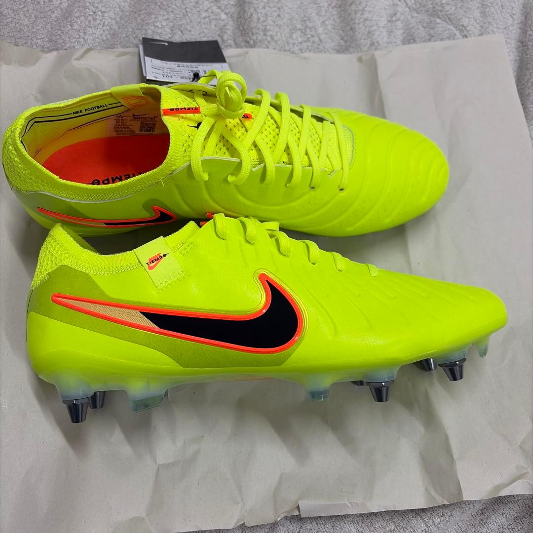 NIKE ティエンポSG