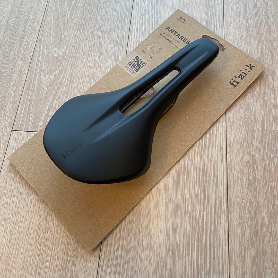 fi’zi:k VENTO ANTARES R3 140mm フィジーク サドル