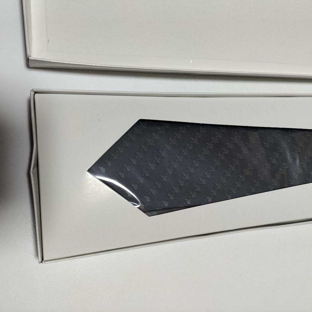 Perfume Closet ネクタイ グレイカラー　本体美品