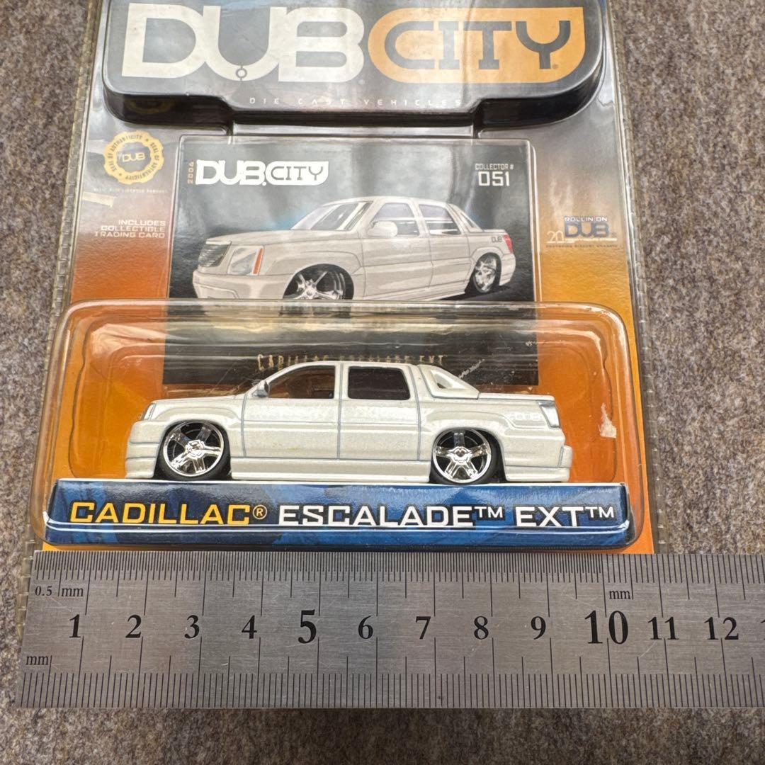 CADILLAC ESCALADE EXT DUB ミニカー