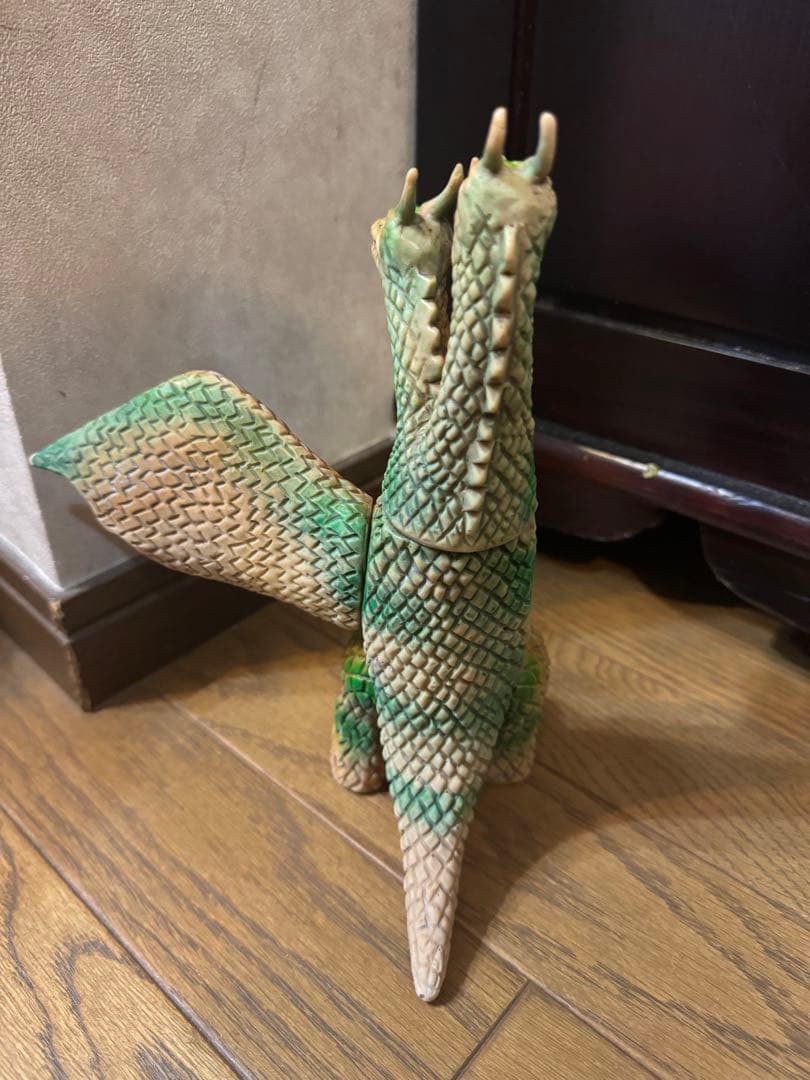 ゴジラ　キングギドラ　フィギュア　片腕無し