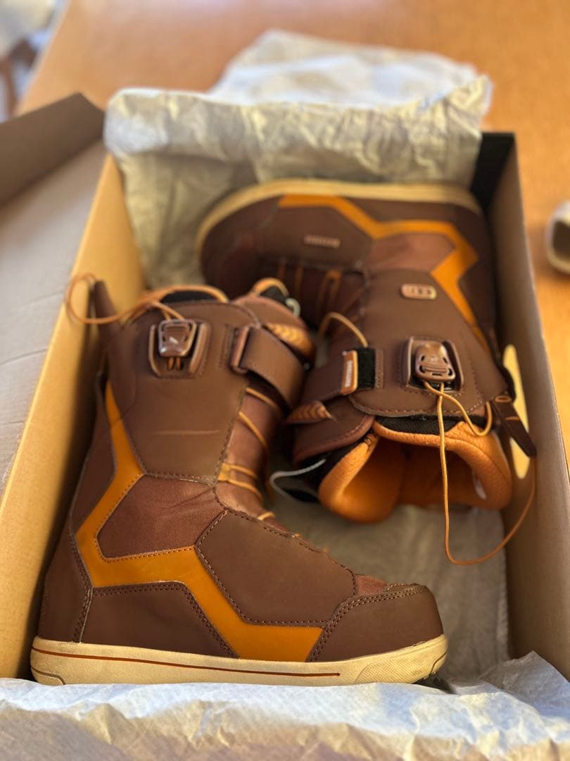 スノーボードブーツDEELUXEディーラックス ID LARA 24.5 箱付