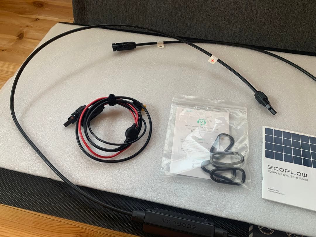 限定値下 エコフロー ポータブル太陽光発電パネル 220W キャンプ 車中泊