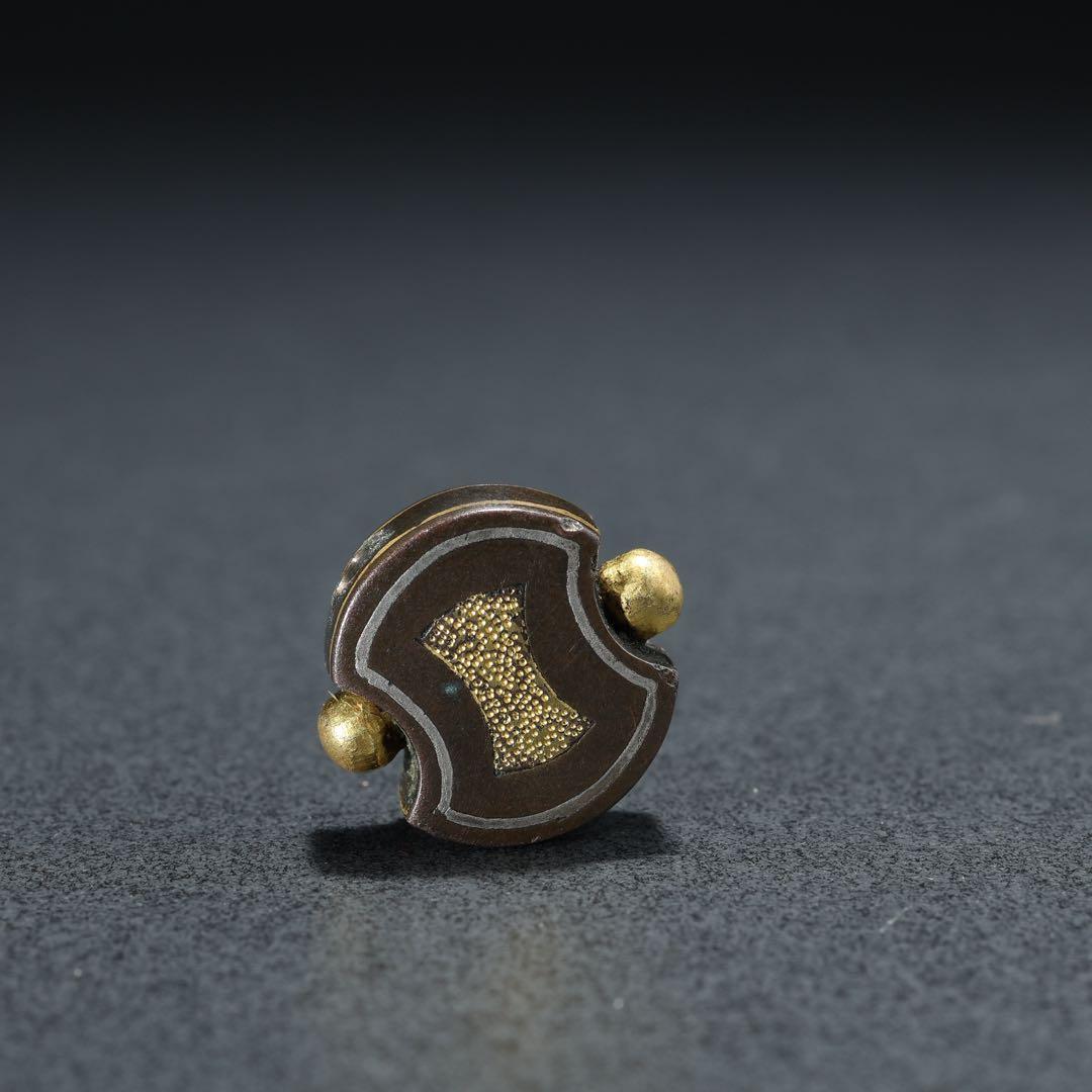 緒締玉　分銅形　象嵌　金工　骨董　印籠　R1434