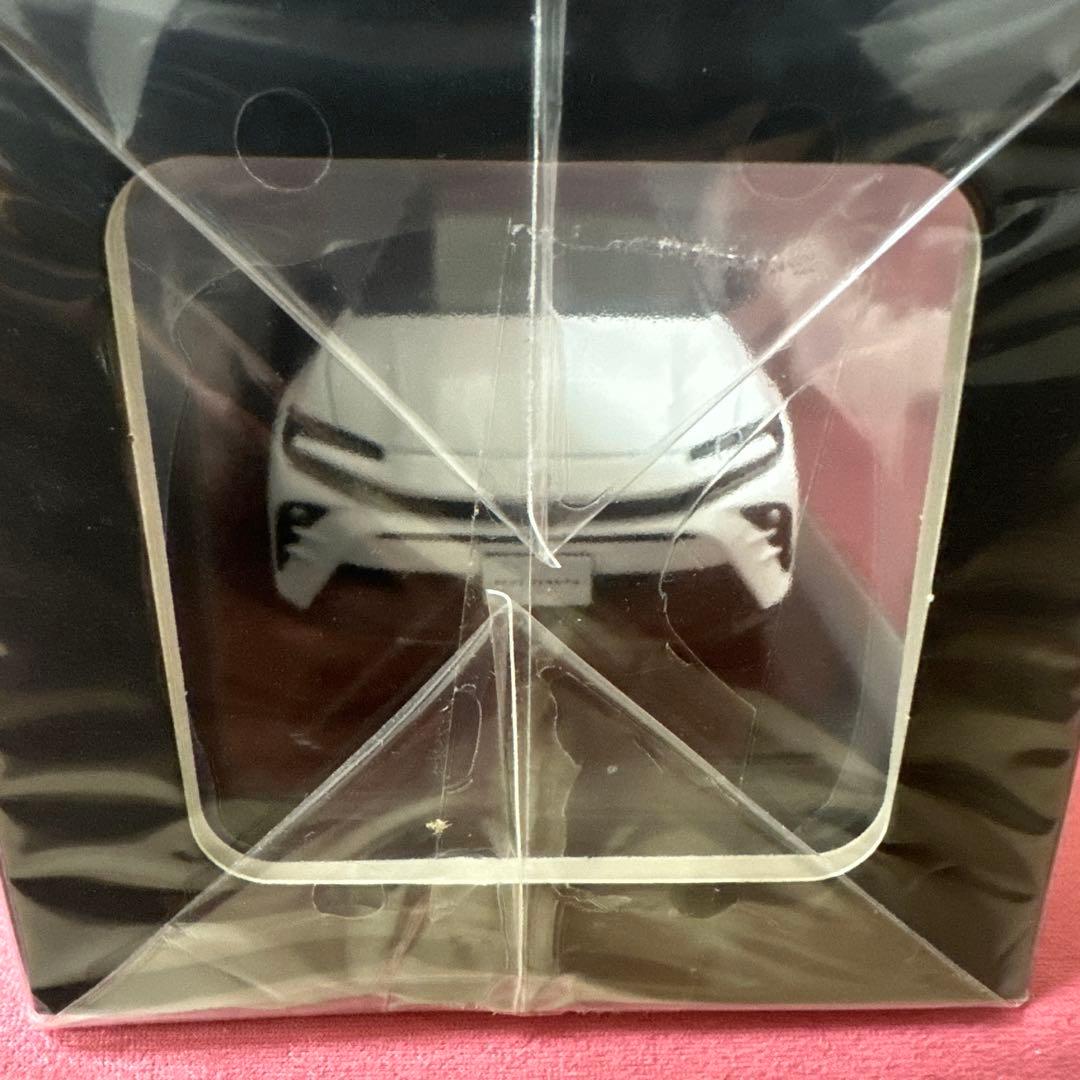 クラウンスポーツ 1/30 ミニカー 白黒 2トーン