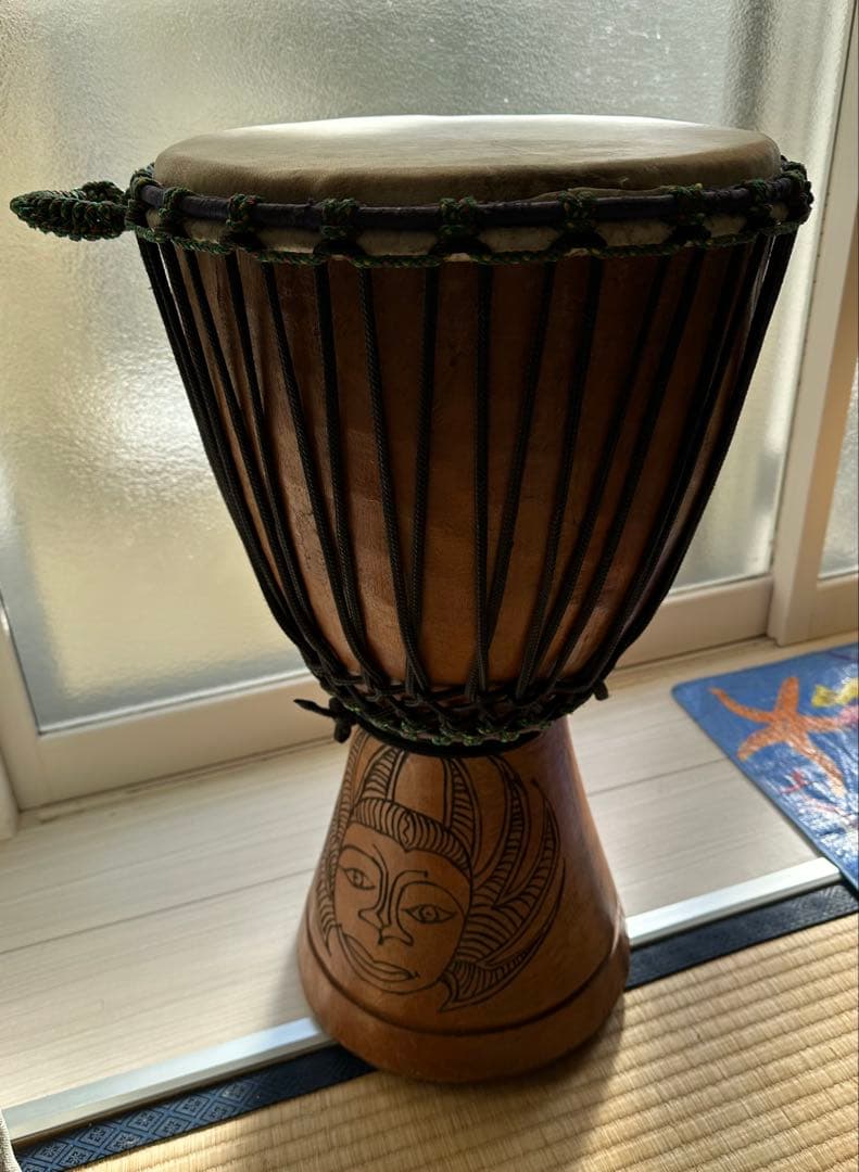 ジェンベ　ジャンベ　彫刻顔付き ギニア　コートジボワール　マリ