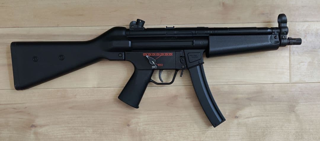 東京マルイ　スタンダード電動ガン　MP5A4 サバゲー