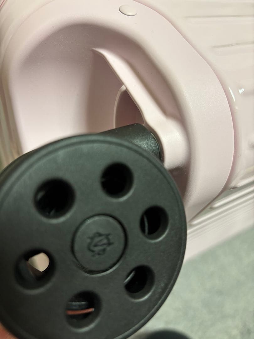 限定色！！RIMOWA国内完売品！バレリーナピンクEssential Lサイズ