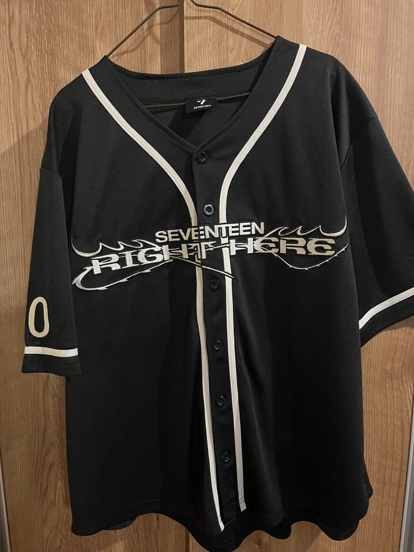 SEVENTEEN ドギョム right here ユニフォームシャツ