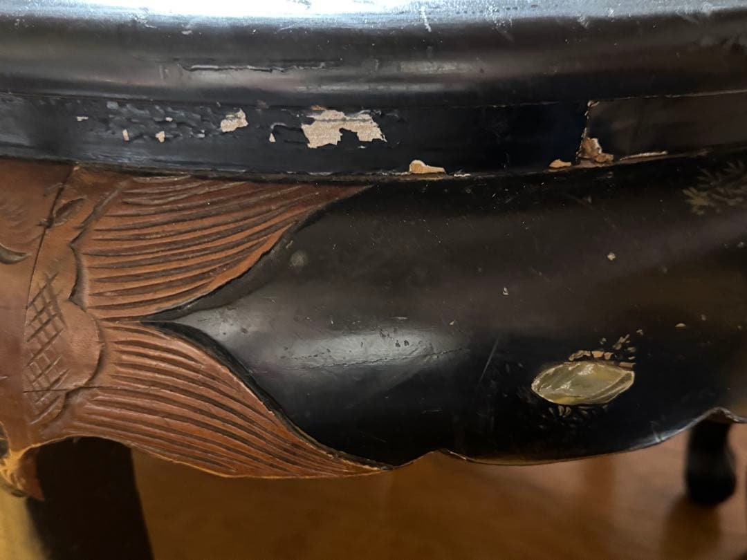 【国分寺】直接引き渡しお願いします‼️中国　木彫り　ローテーブル椅子4脚付き