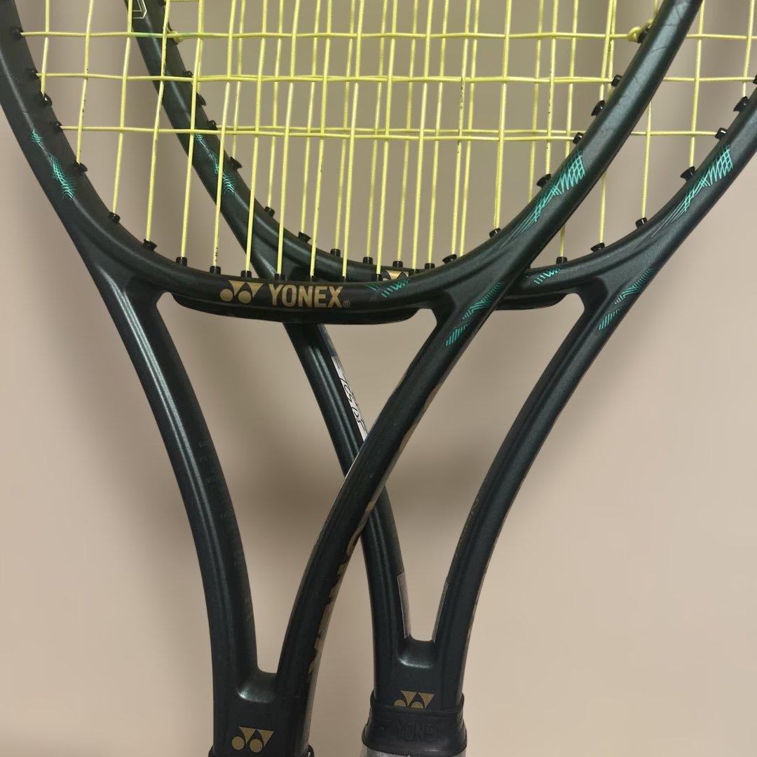 O*S様 【美品】YONEX VCORE PRO100 G3（2本セット）