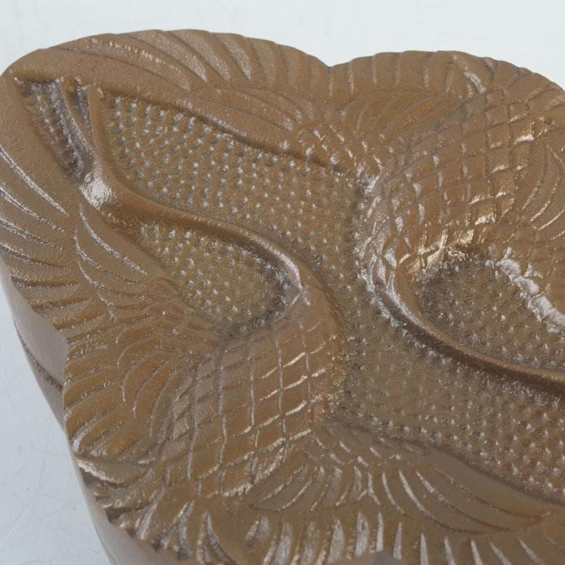 茶道具　唐銅　向鶴文　香合　共箱　V　9476