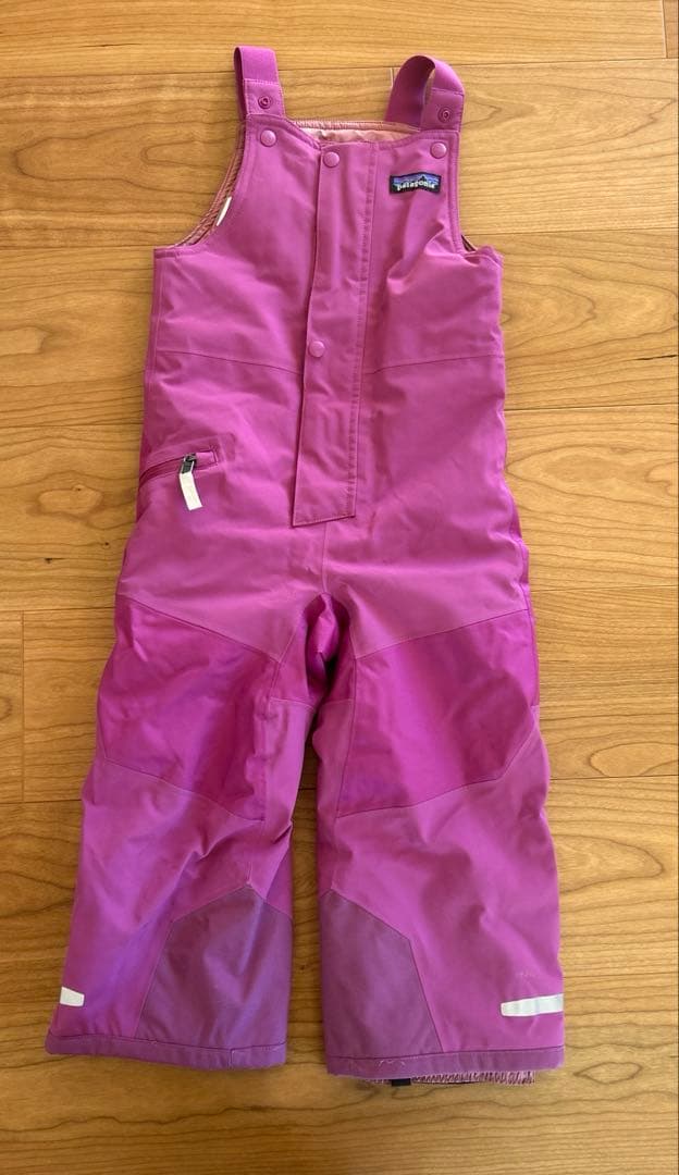 パタゴニア　スキーウェア　上下セット　3歳