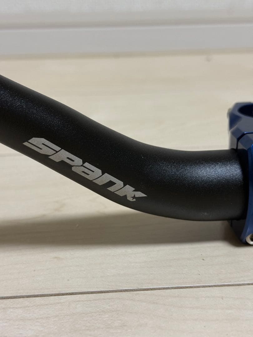 INDUSTRY NINE ステム 78mm + PNW グリップ