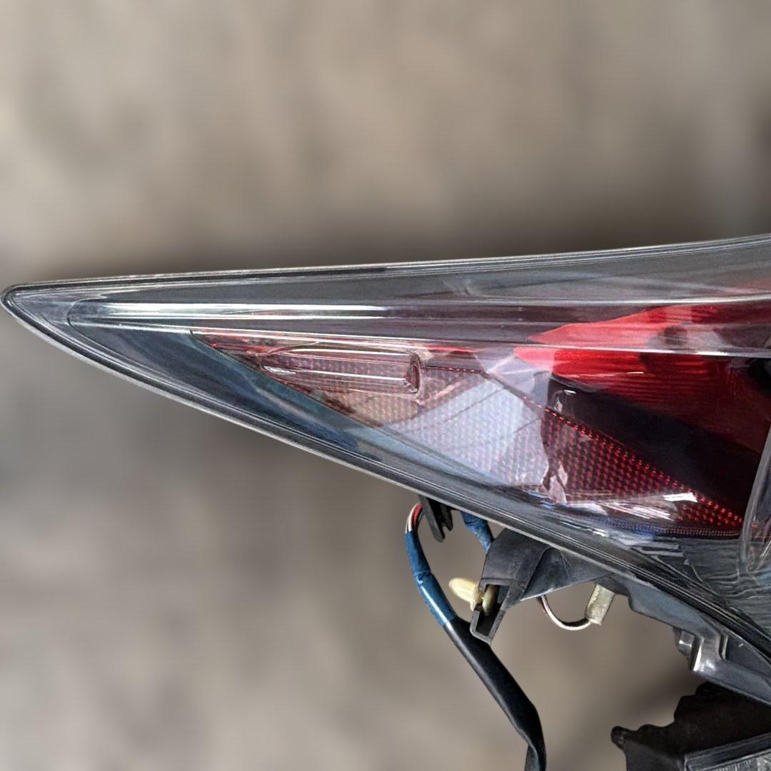 トヨタ純正 50系 プリウス ZVW51 テールランプ セット